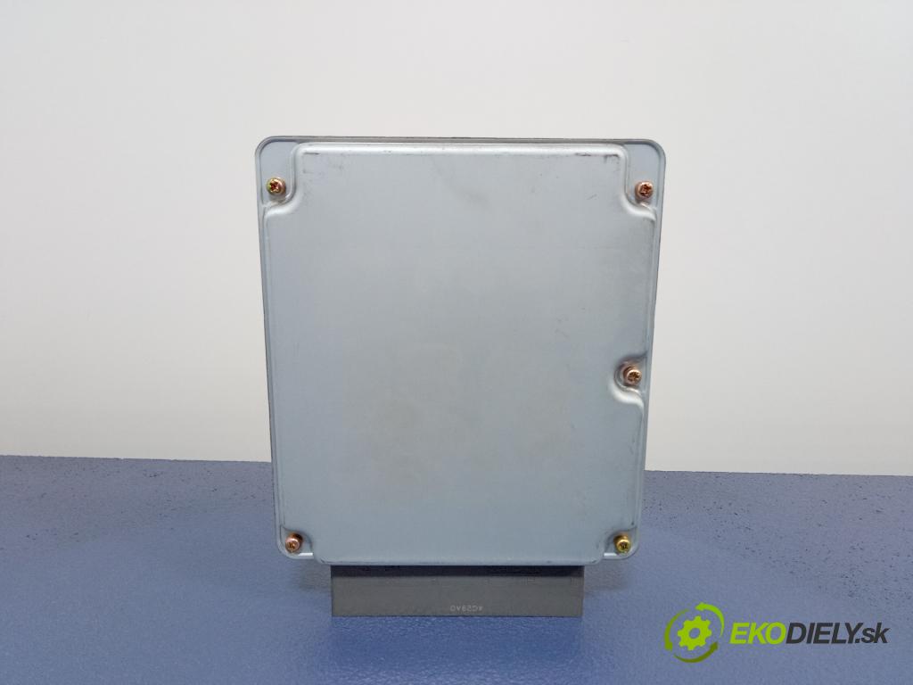 Mazda Mpv 2005 riadiaca jednotka Motor: RF6A18881B