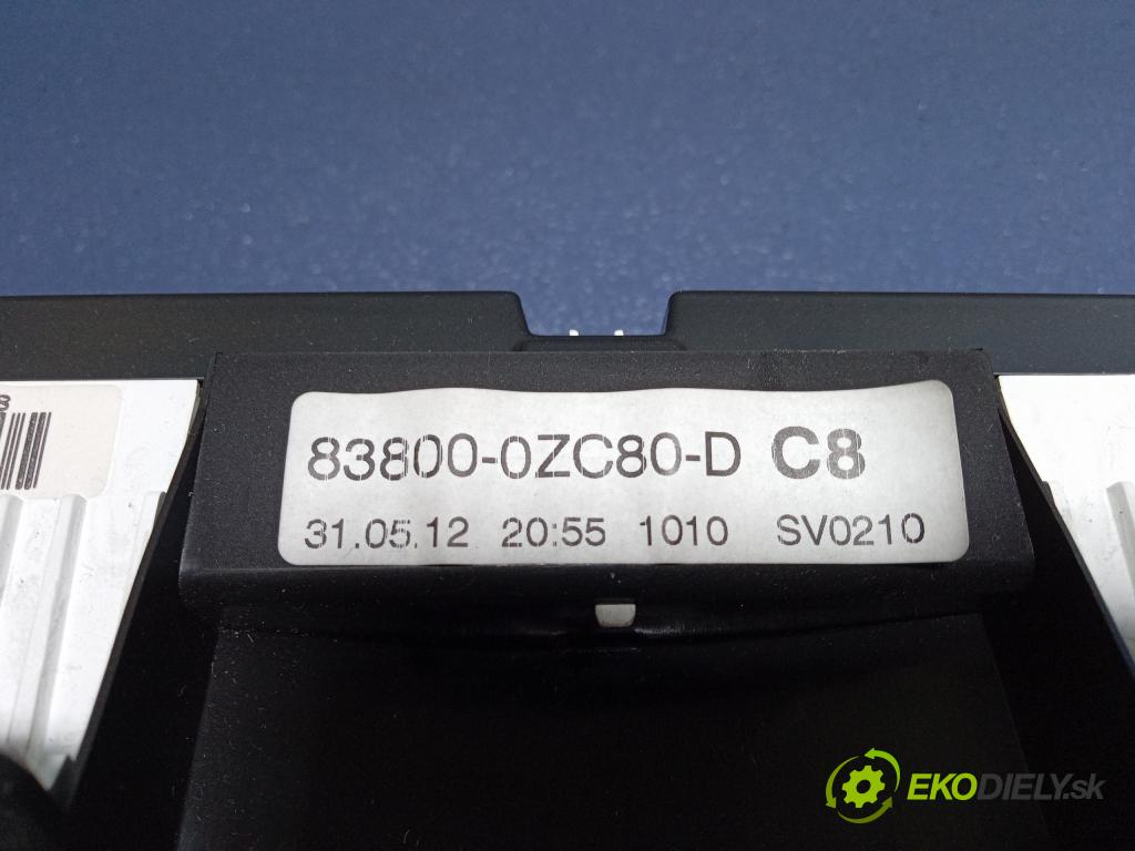 Toyota Auris 2012 prístrojovka/ budíky 83800-0ZC80