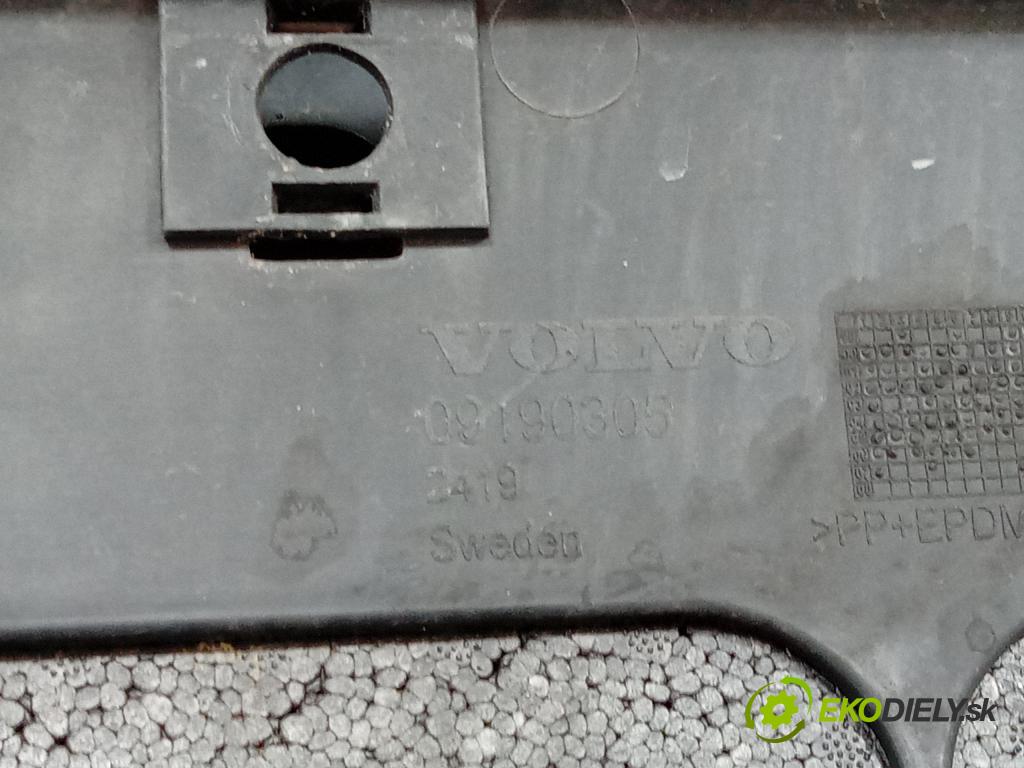 Volvo V70 2003 nárazník Přední 09484239