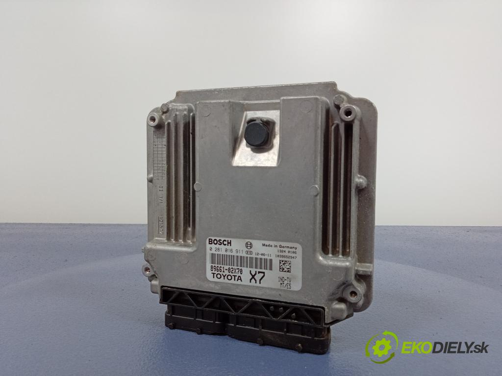 Toyota Auris 2012 riadiaca jednotka Motor: 89661-02X70