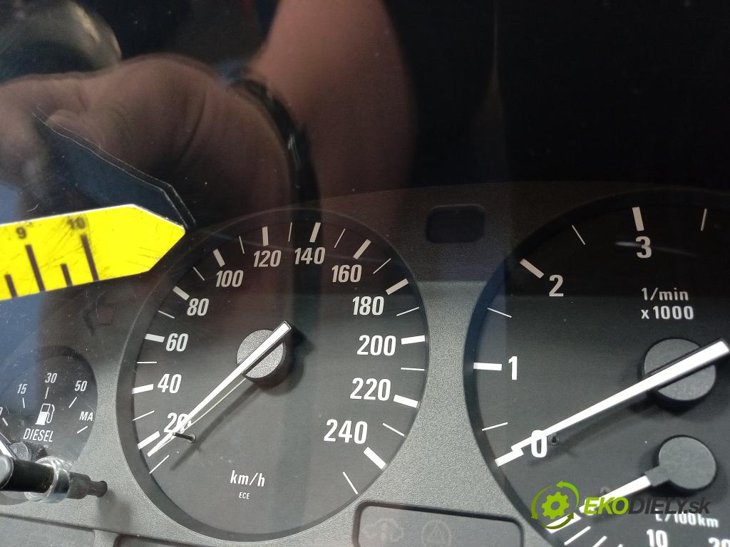 Bmw Seria 5 1999 prístrojovka/ budíky 6903800