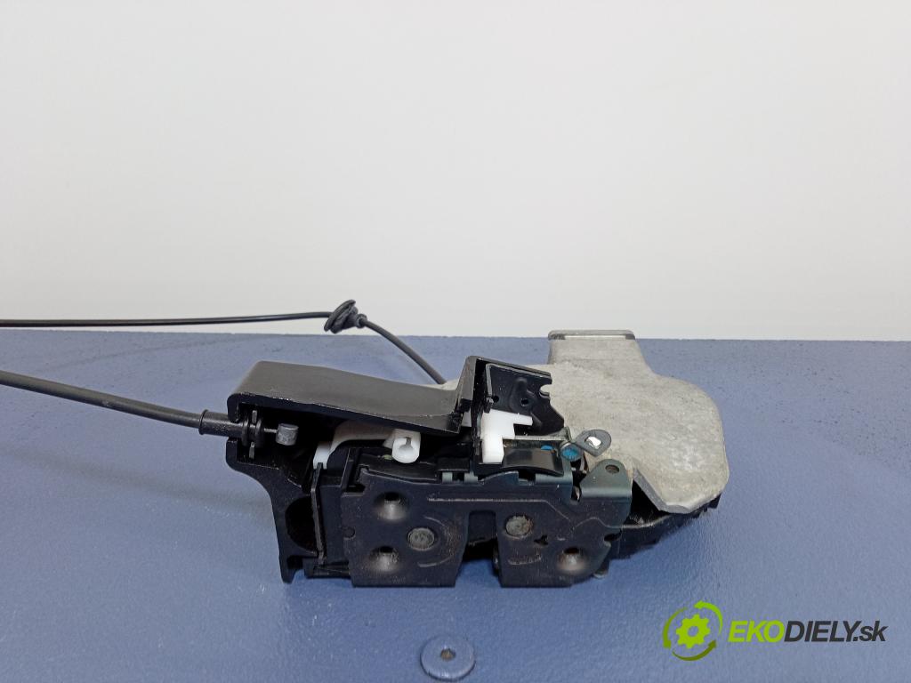 Volvo C70 2007 zámek dveře Přední v pravo: 30632849