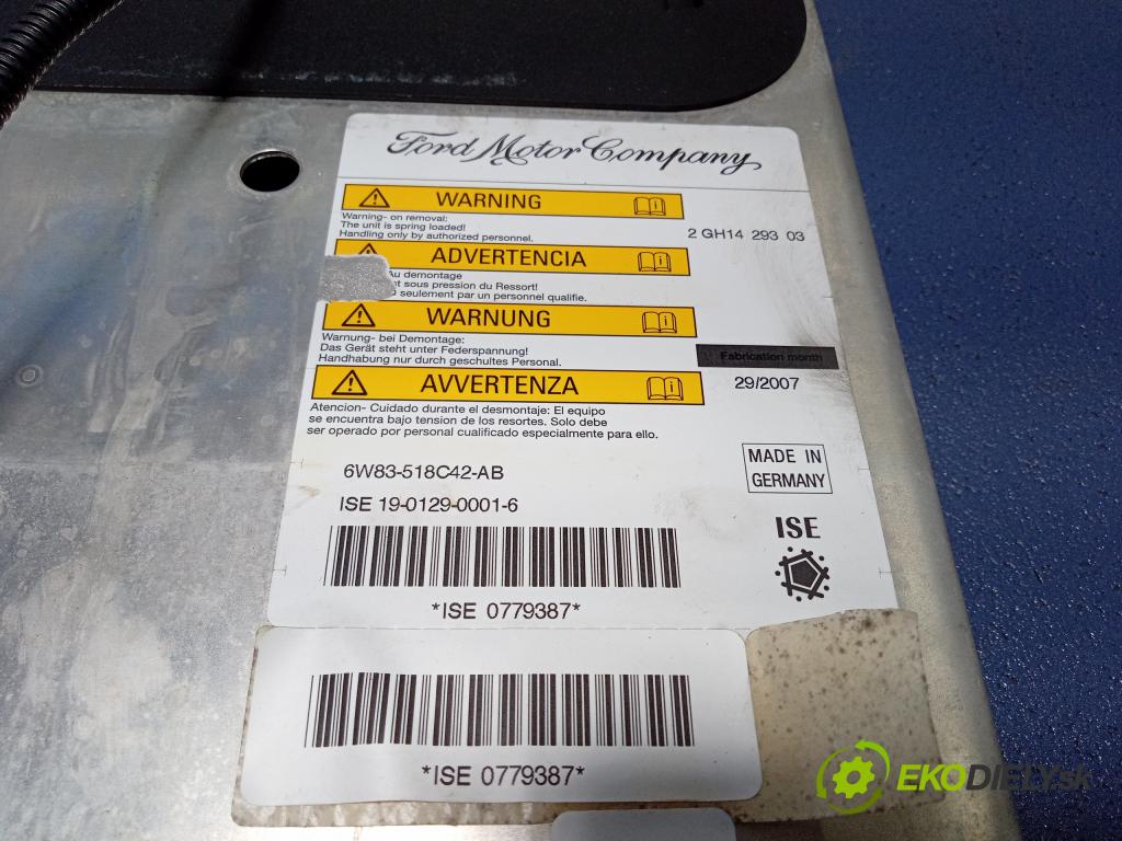 Volvo C70 2007 Opierka hlavy: 6W83-518C42-AB