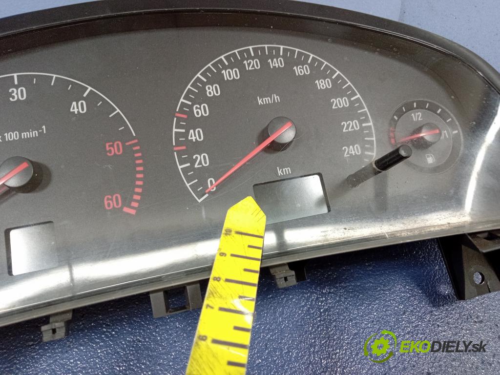 Opel Vectra 2003 prístrojovka/ budíky 13140891RL