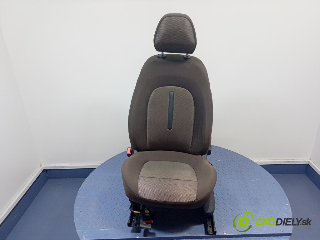 Fiat Bravo 2009 Sedačka Ovládače: 01
