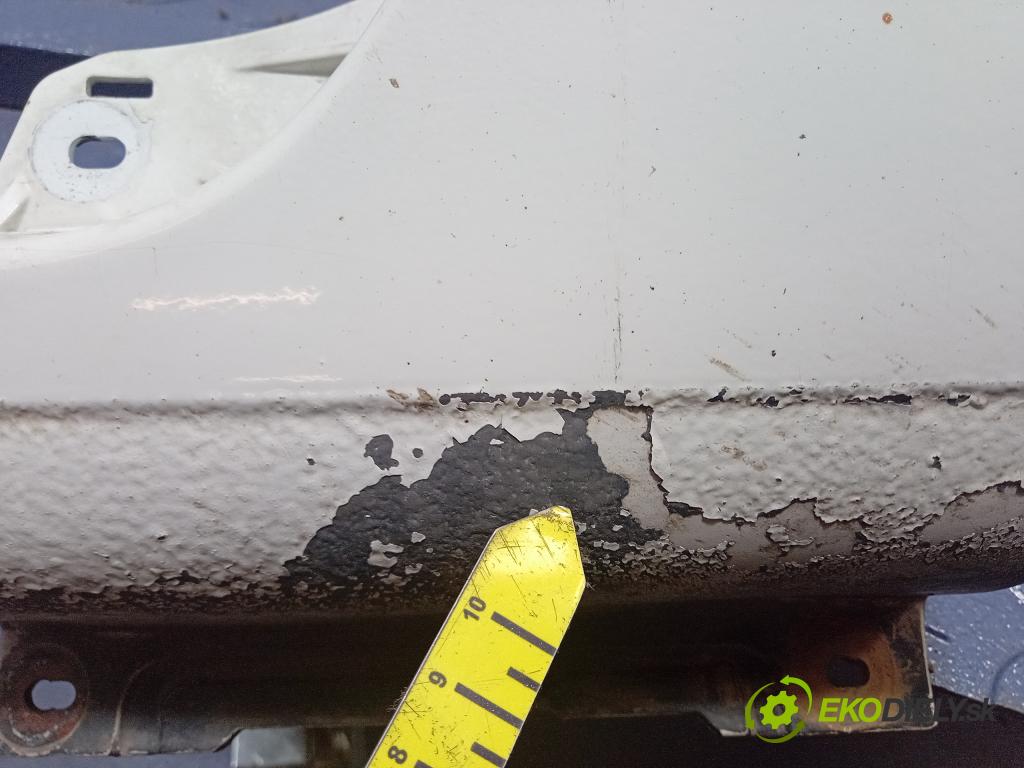 Renault Kangoo 2010 Blatník Přední v pravo: 01