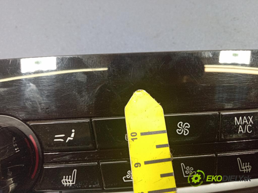 Bmw Seria 7 2016 prepínač Klimatizácia: Prúd vzduchu: 9399336