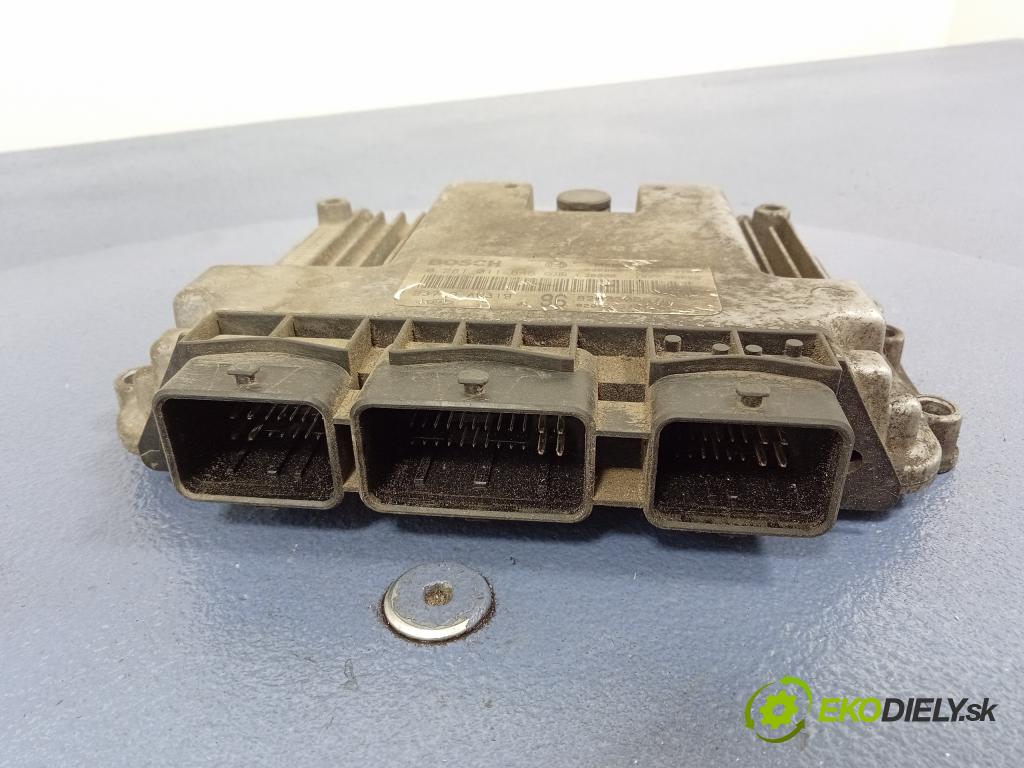 Nissan Primera 2003 riadiaca jednotka Motor: 23710AW319