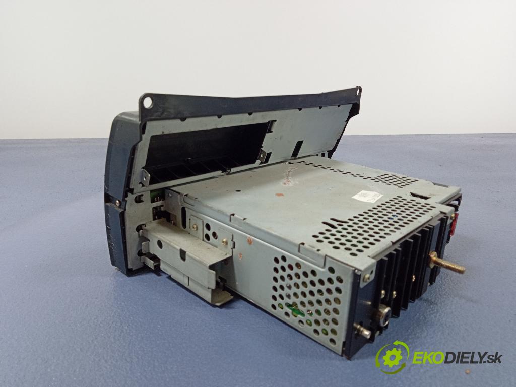 Rover 75 2000 Radio I Navigácia: XQD101043PUY