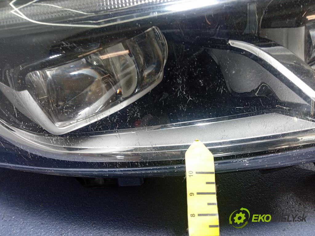 Renault Koleos 0 Reflektor: v pravo: 260108343R