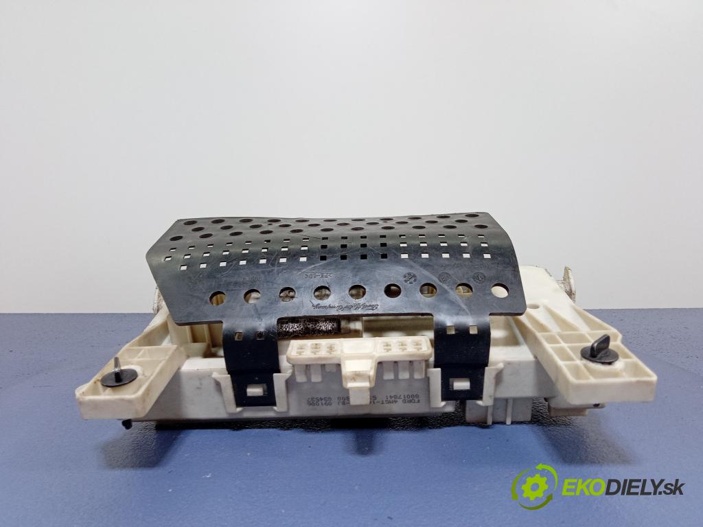 Ford Focus 2006 skrinka Poistky: 4M5T14A073BJ