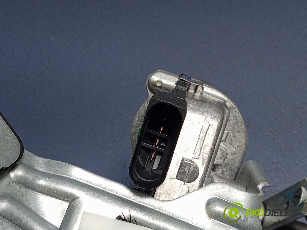 Bmw Seria 1 2022 mechanizmus motor: Stierače: Predná časť: 7453953