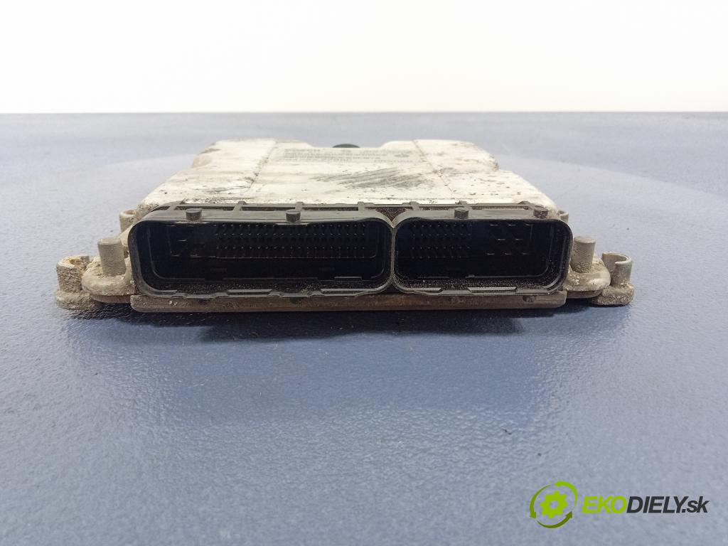 Chrysler Grand voyager 2004 riadiaca jednotka Motor: P04727770AC