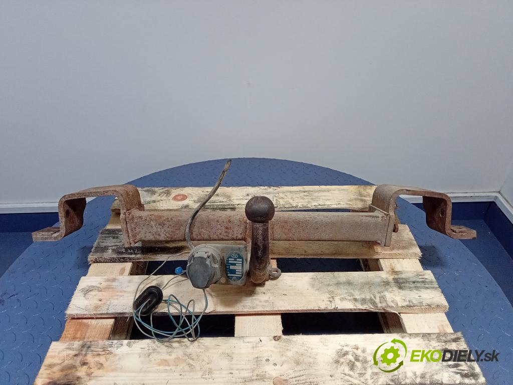 Hyundai Trajet 2005 oko Do Přívěsy E60003A000