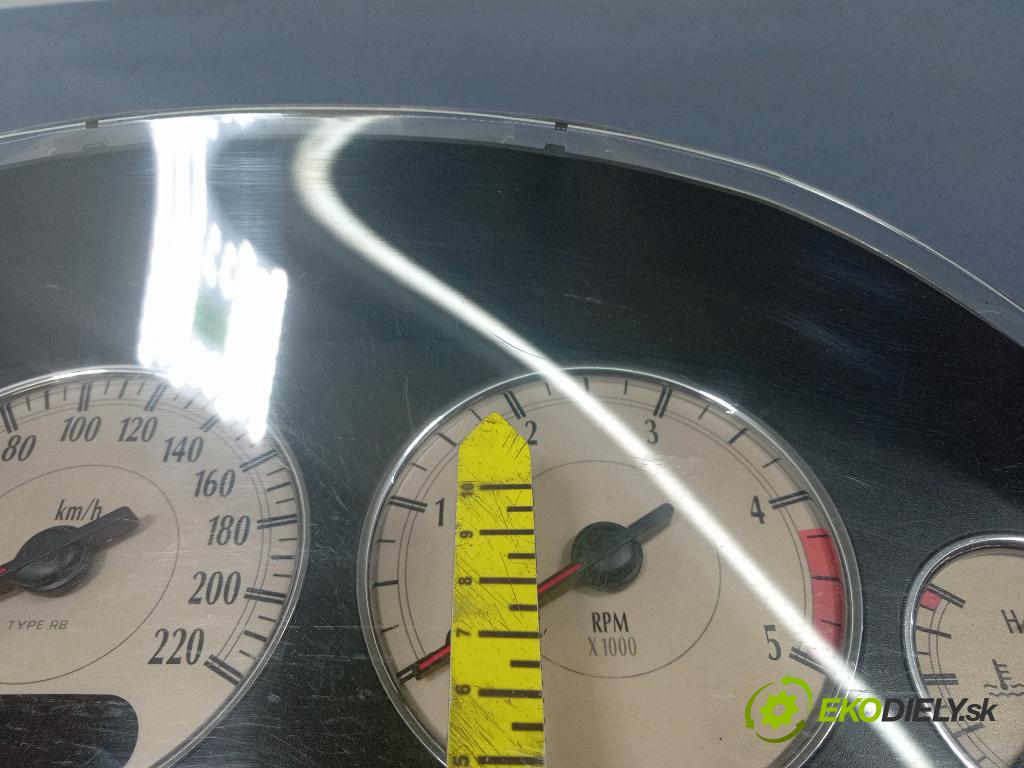 Chrysler Grand voyager 2004 prístrojovka/ budíky P05082528AD