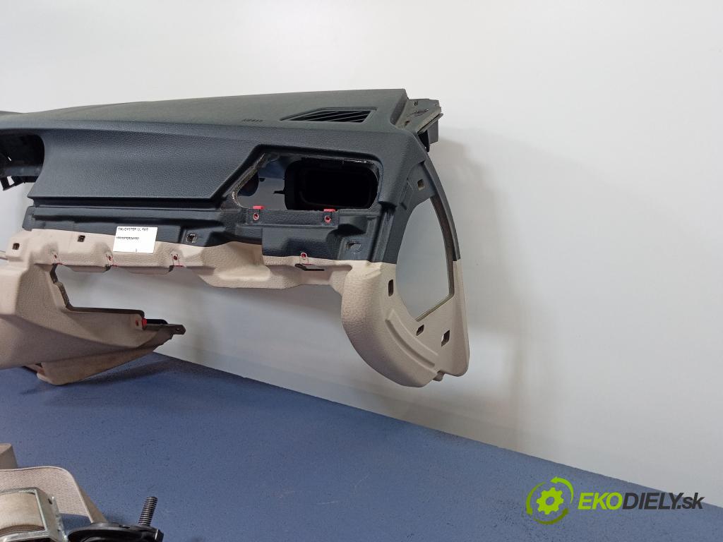 Bmw Seria 5 2017 kokpit,pristrojová doska Distribúcia: 9166657