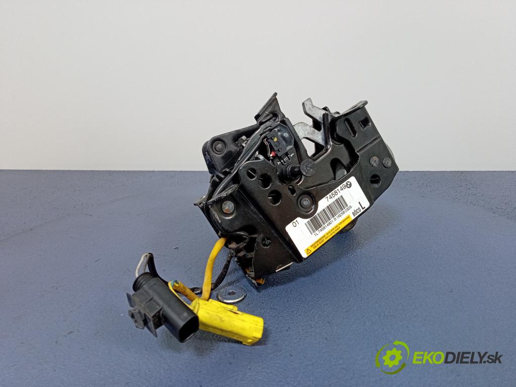 Bmw Seria 5 2017 zámek masky: 7458149