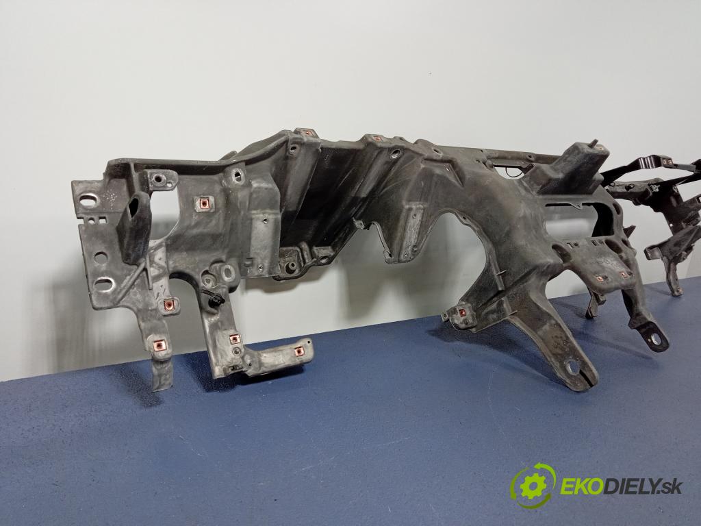 Jeep Grand Cherokee 2015 kokpit,pristrojová doska Distribúcia: 68141538AF