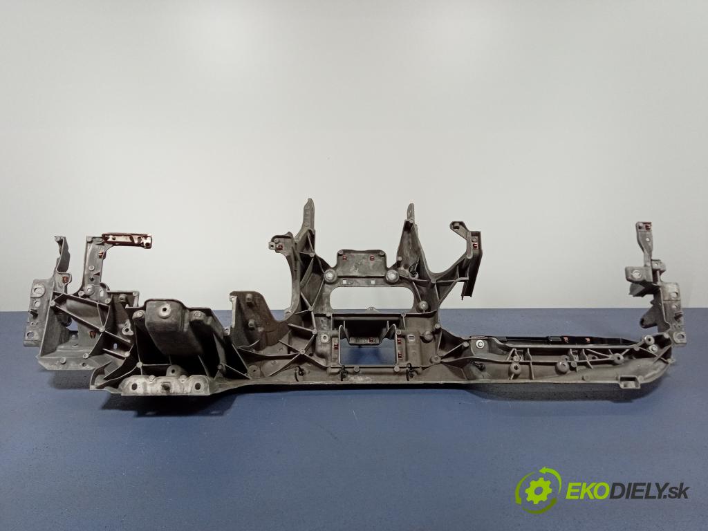 Jeep Grand Cherokee 2015 kokpit,pristrojová doska Distribúcia: 68141538AF