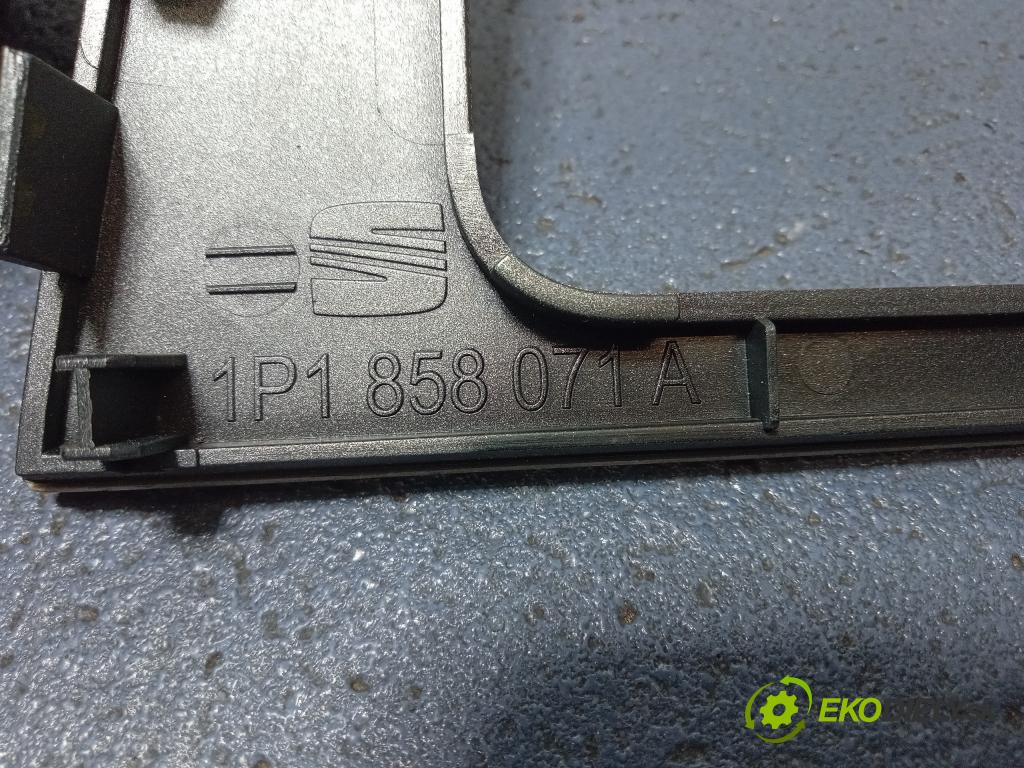 Seat Leon 2007 obálka: Plast: Interiéry: 1P1858071A
