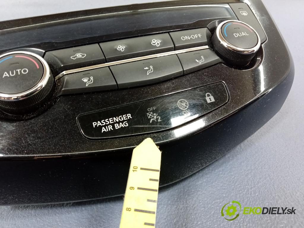 Nissan Qashqai 2015 Prepínač: Klimatizácia: Prúd vzduchu: 275004EA0A
