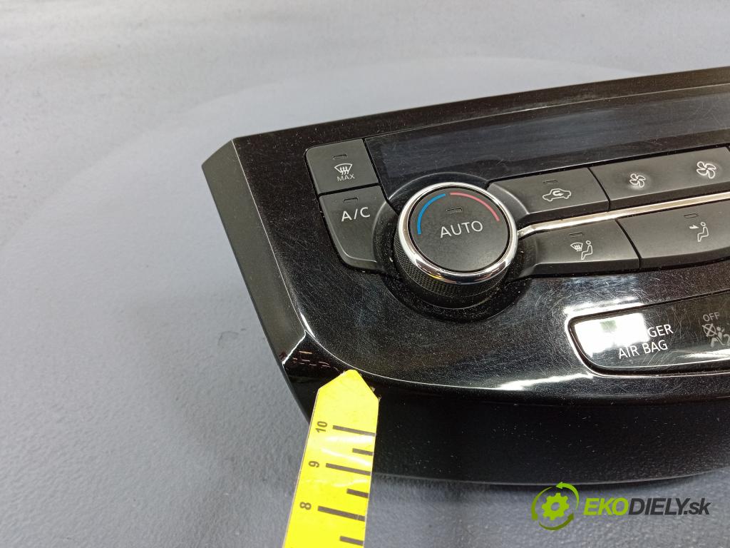 Nissan Qashqai 2015 Prepínač: Klimatizácia: Prúd vzduchu: 275004EA0A