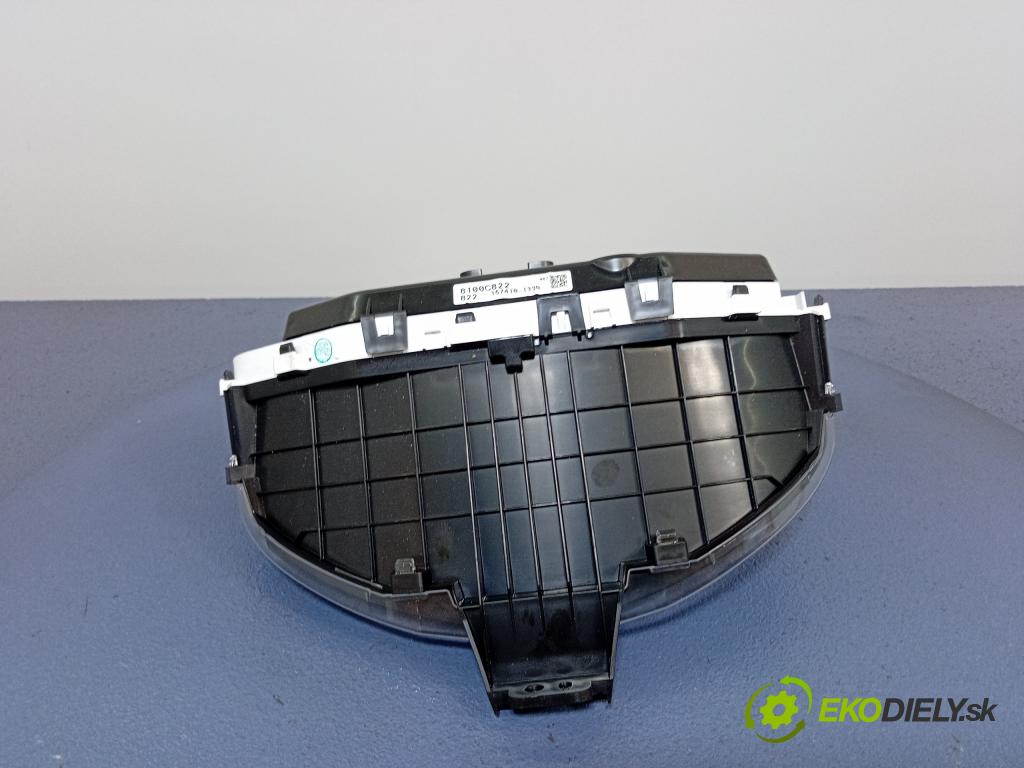 Mitsubishi Space Star 2021 prístrojovka/ budíky 8100C822