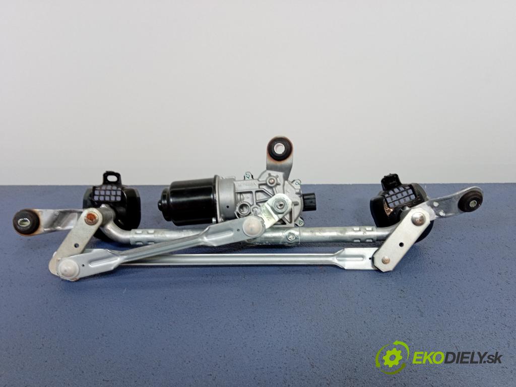 Mitsubishi Space Star 2021 mechanizmus motor: Stierače: Predná časť: 01