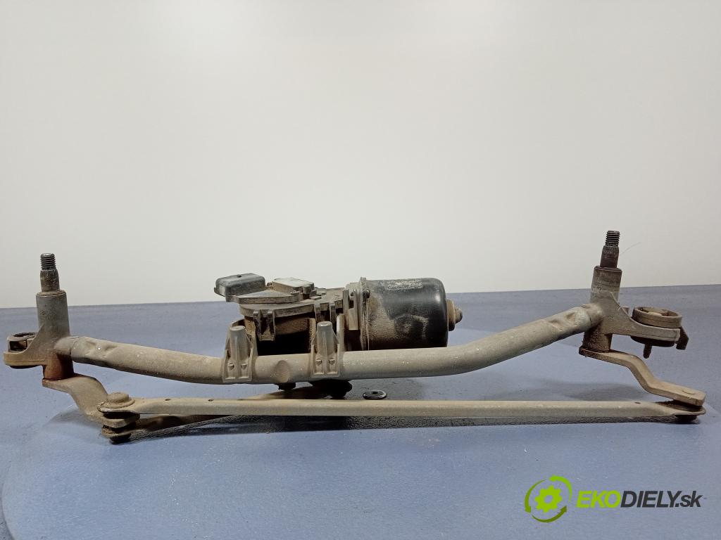 Citroen C3 2003 mechanizmus motor: Stierače: Predná časť: 01