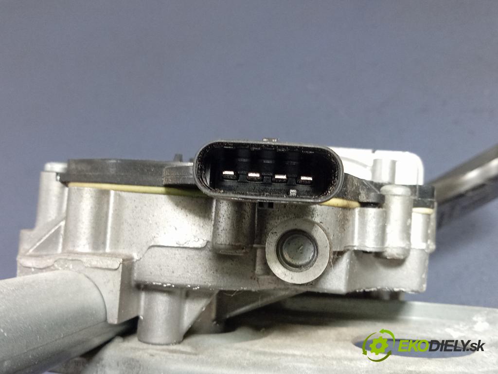 Bmw Seria 3 2018 mechanizmus motor: Stierače: Predná časť: 7260488