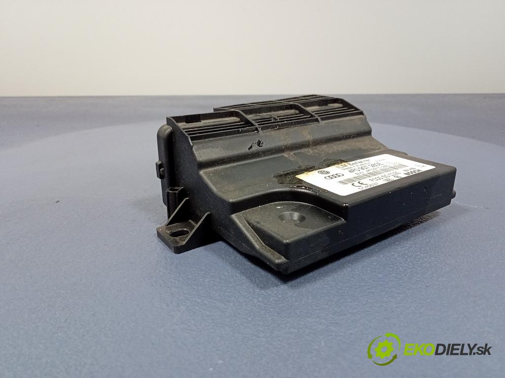 Audi Q7 2009 řídící jednotka 4F0907280E