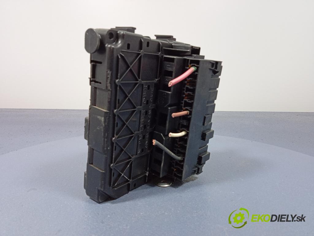 Peugeot Partner 2003 skříňka Pojistky 964349888