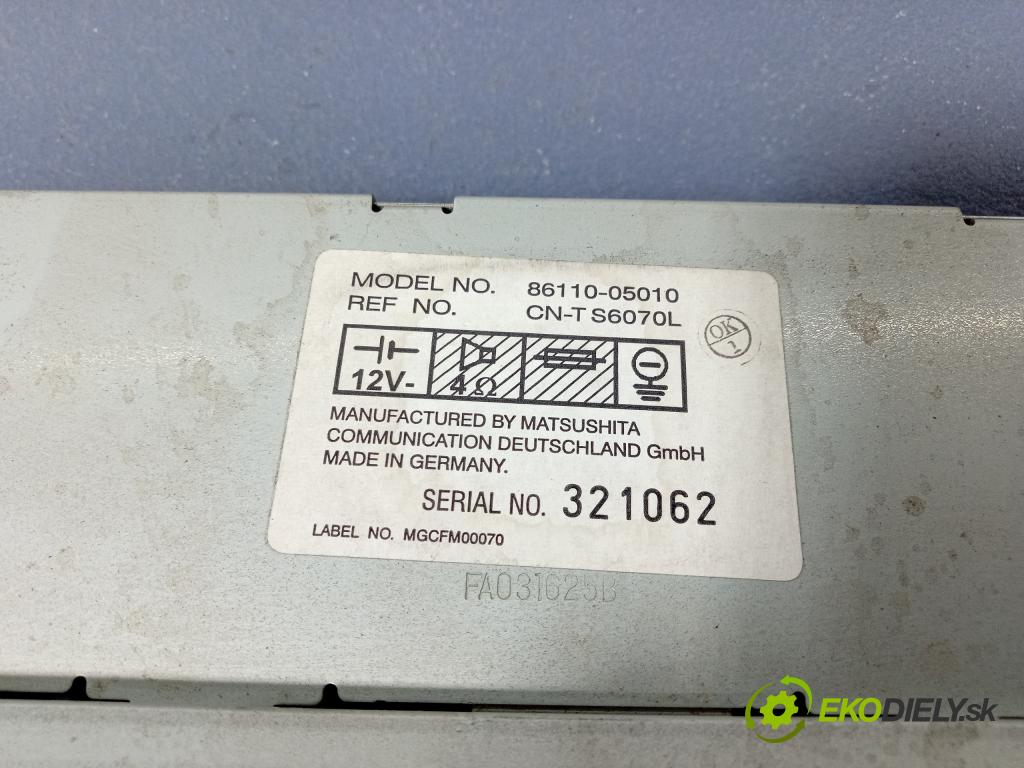 Toyota Avensis 2002 Radio I Navigácia: 86110-05010