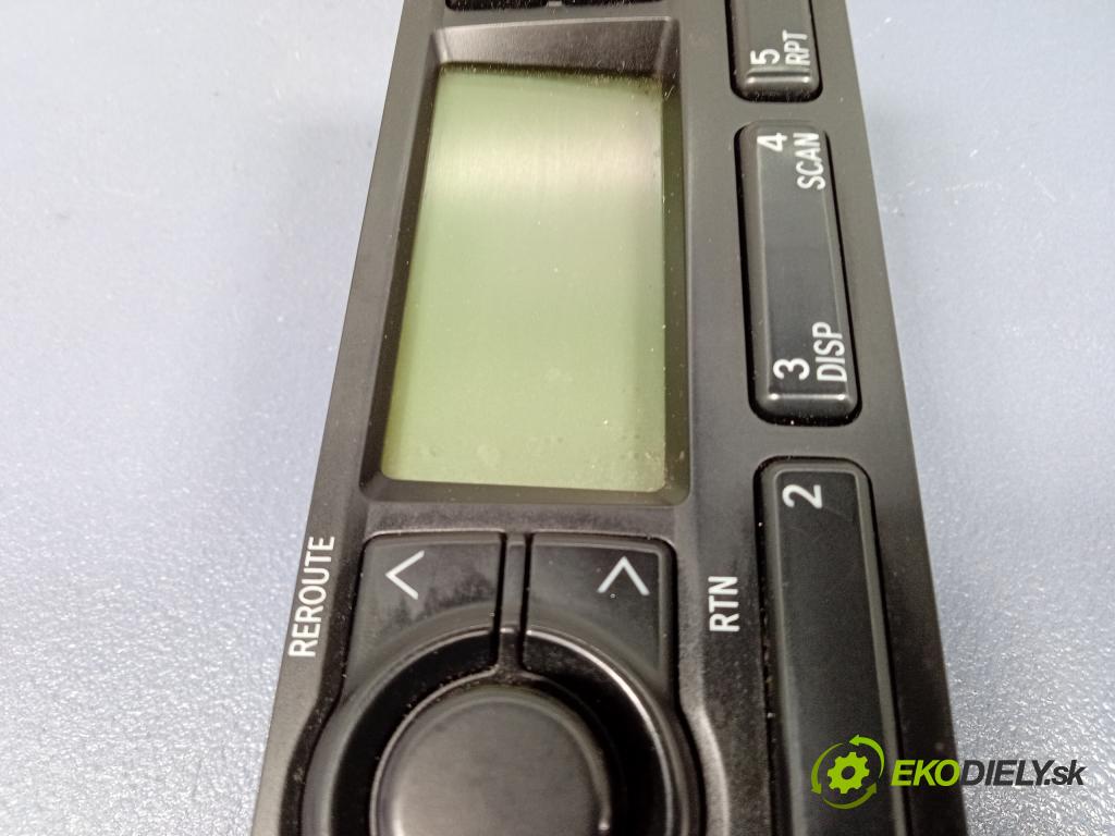 Toyota Avensis 2002 Radio I Navigácia: 86110-05010