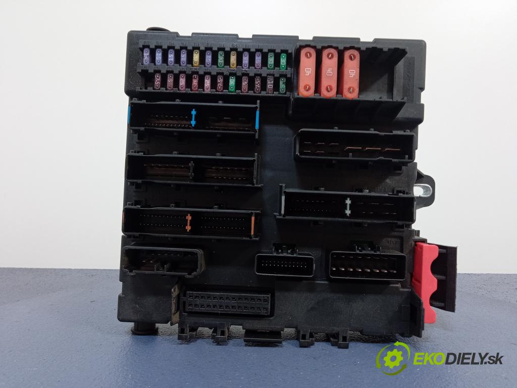 Opel Signum 2005 skrinka Poistky: 93186630