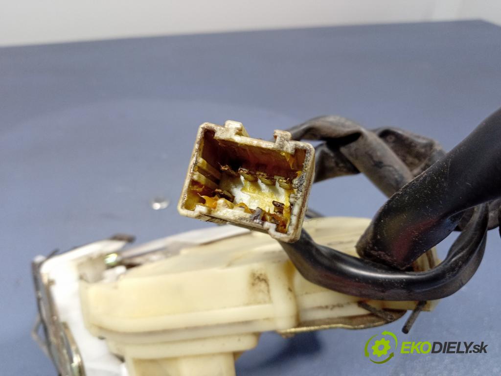 Honda Civic 2001 zámek dveře Přední Levý: 01