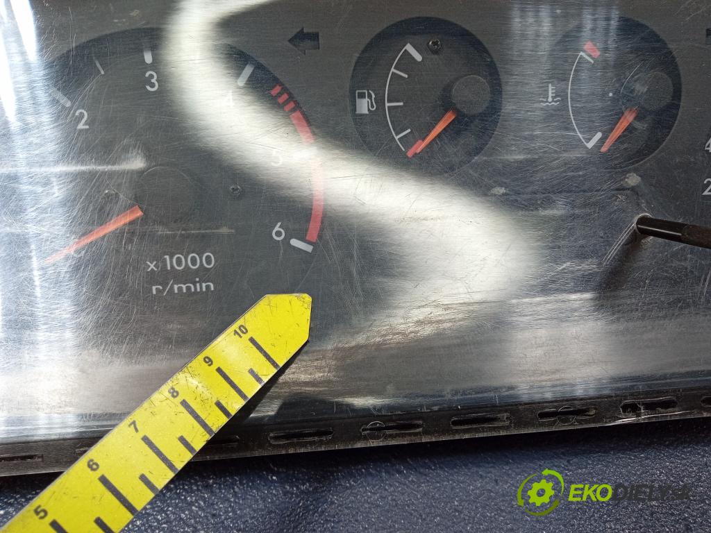 Nissan Terrano 1996 prístrojovka/ budíky 24810-7F007