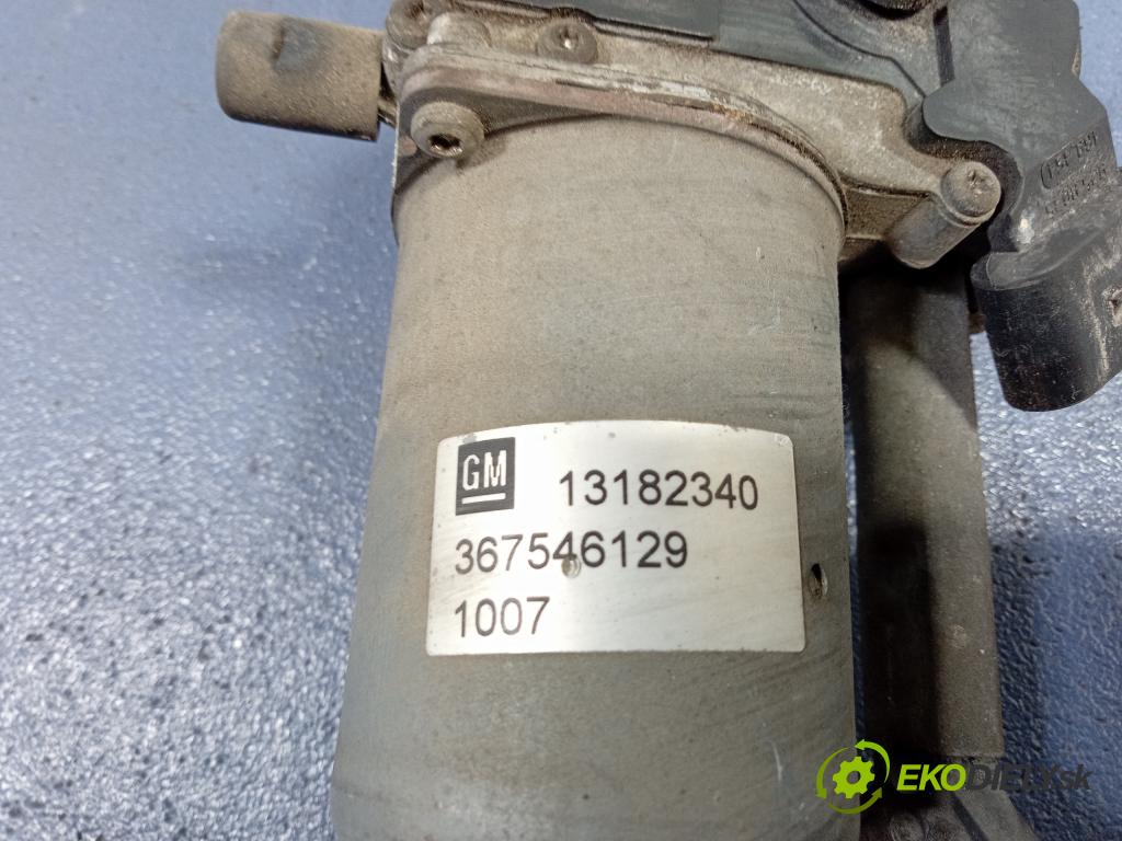 Opel Corsa 2007 mechanizmus motor: Stierače: Predná časť: 13182340