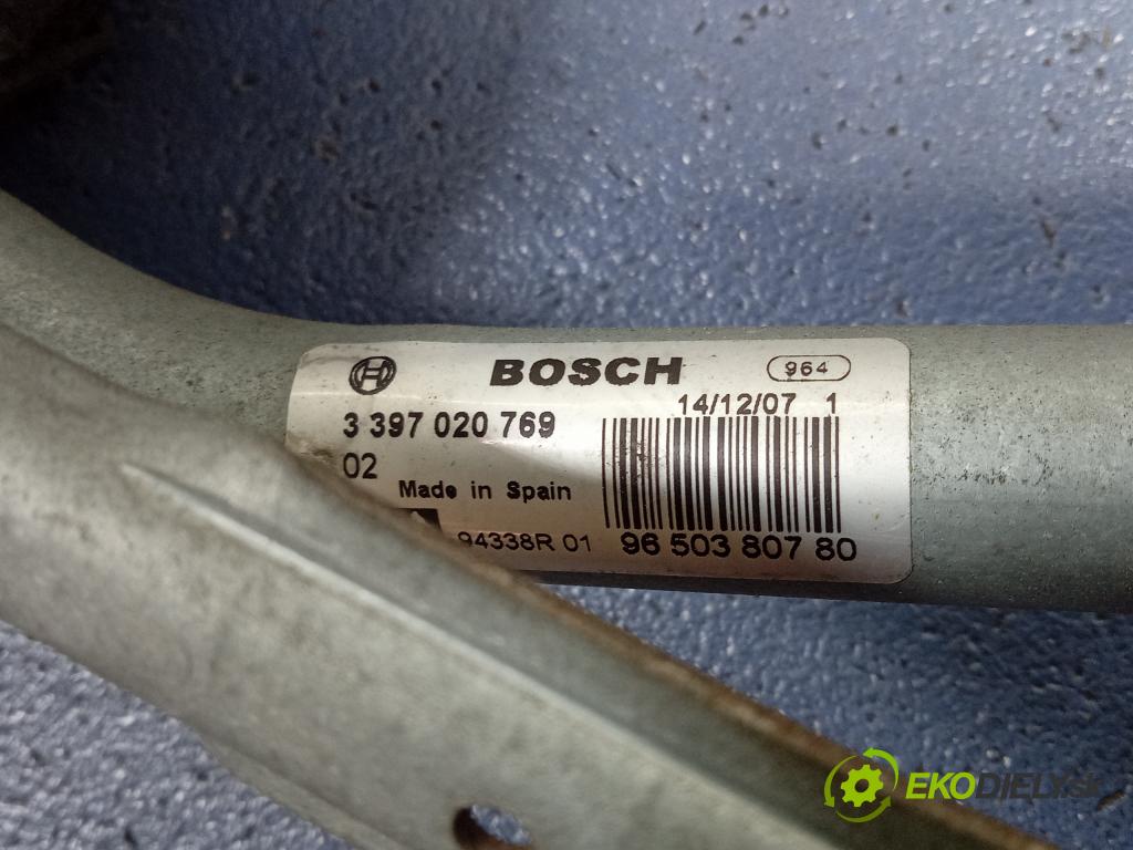Peugeot 207 2008 mechanizmus motor: Stierače: Predná časť: 9650380780