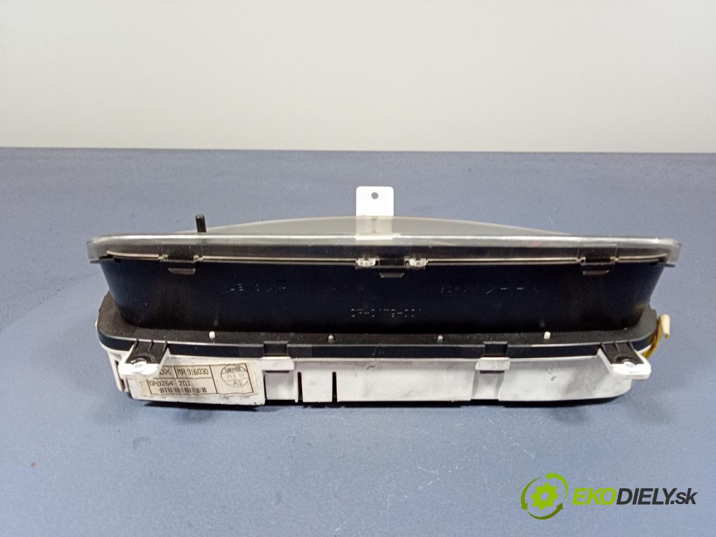 Mitsubishi Carisma 2003 prístrojovka/ budíky MR916030