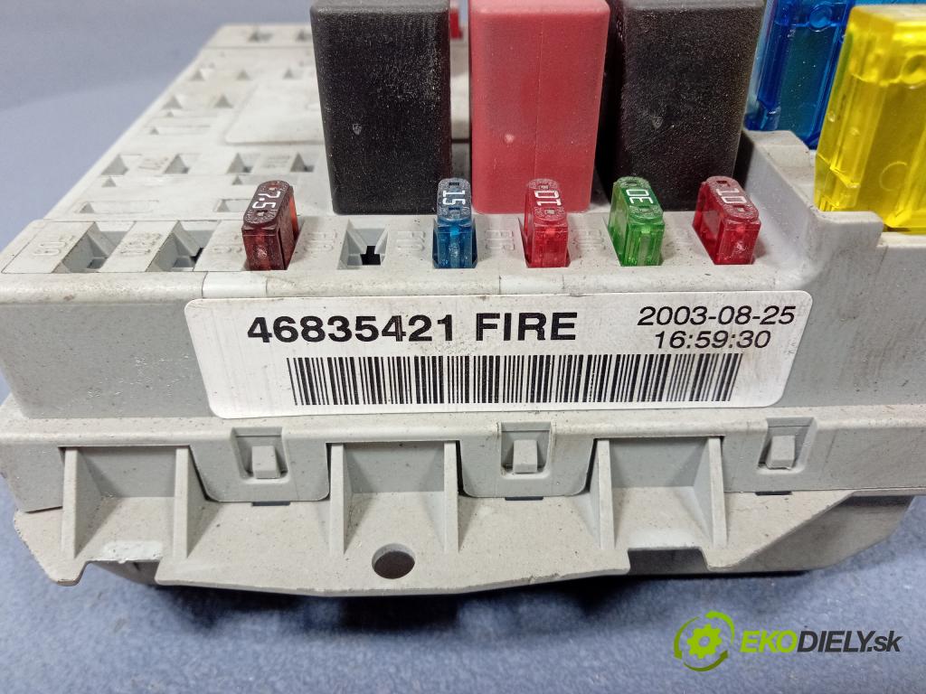 Fiat Punto 2003 skříňka Pojistky 46835421