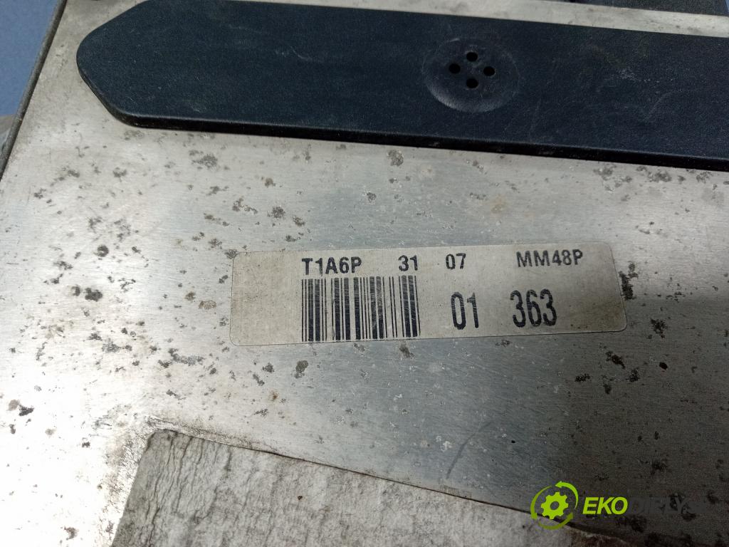 Peugeot 206 2001 riadiaca jednotka Motor: 9642423780