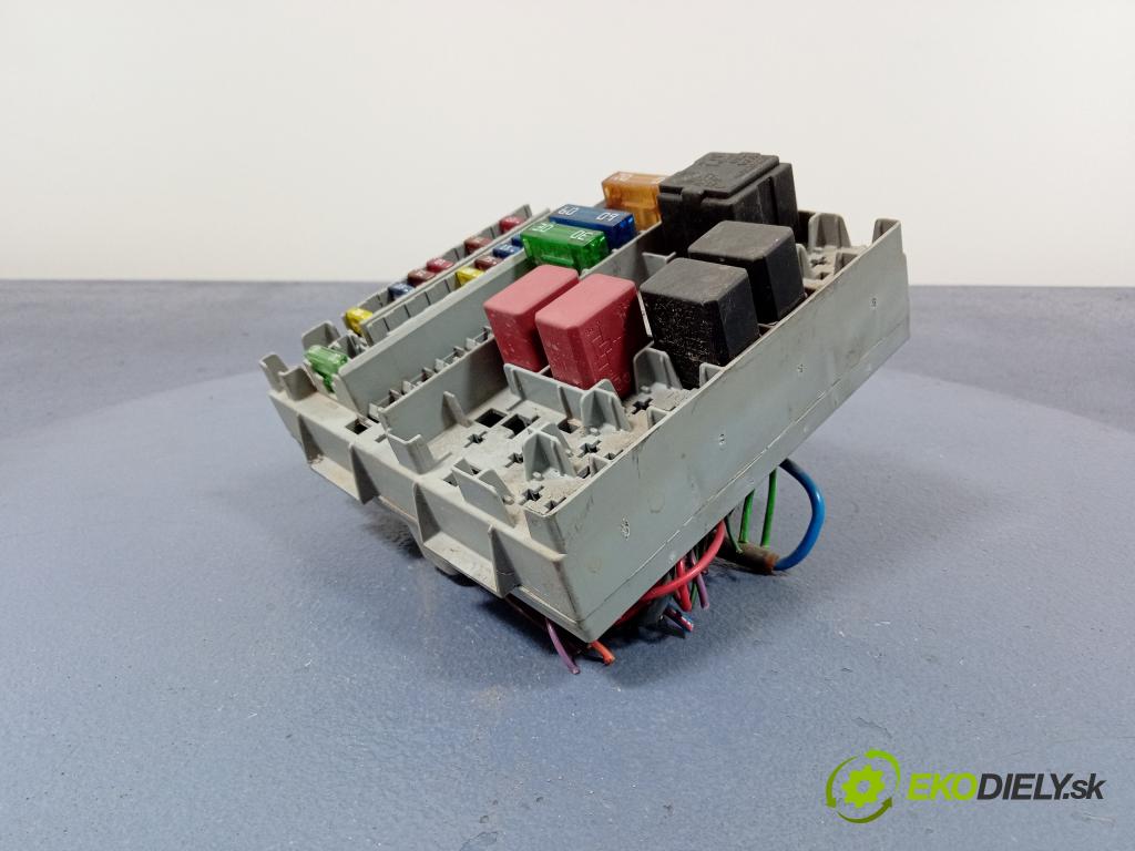 Fiat Panda 2004 skříňka Pojistky 46841645