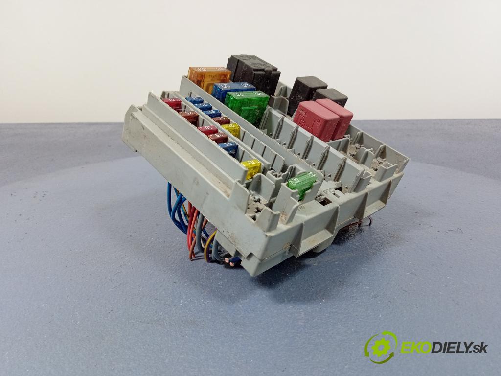 Fiat Panda 2004 skříňka Pojistky 46841645