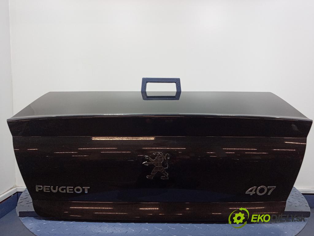 Peugeot 407 2004 zadní dveře kufra: Kufr 01