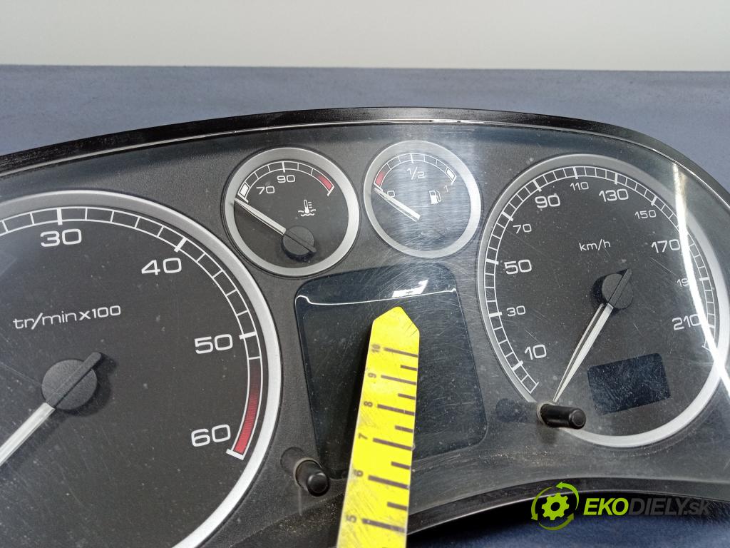 Peugeot 307 2002 prístrojovka/ budíky 9636708880