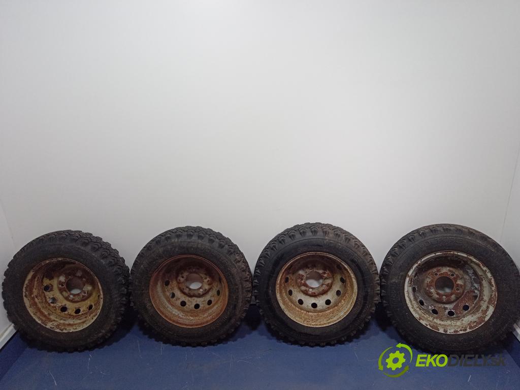 Waz Lada niva 2002 Ráfiky: Oceľ: z Pneumatiky: 01