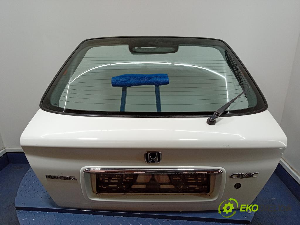 Honda Civic 1999 zadní dveře kufra: Kufr 01