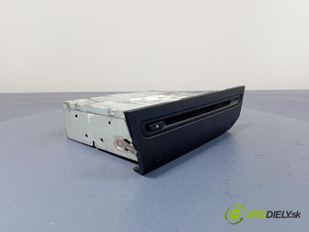 Mazda 3 2015 Radio I Navigácia: BHP3-669G0B