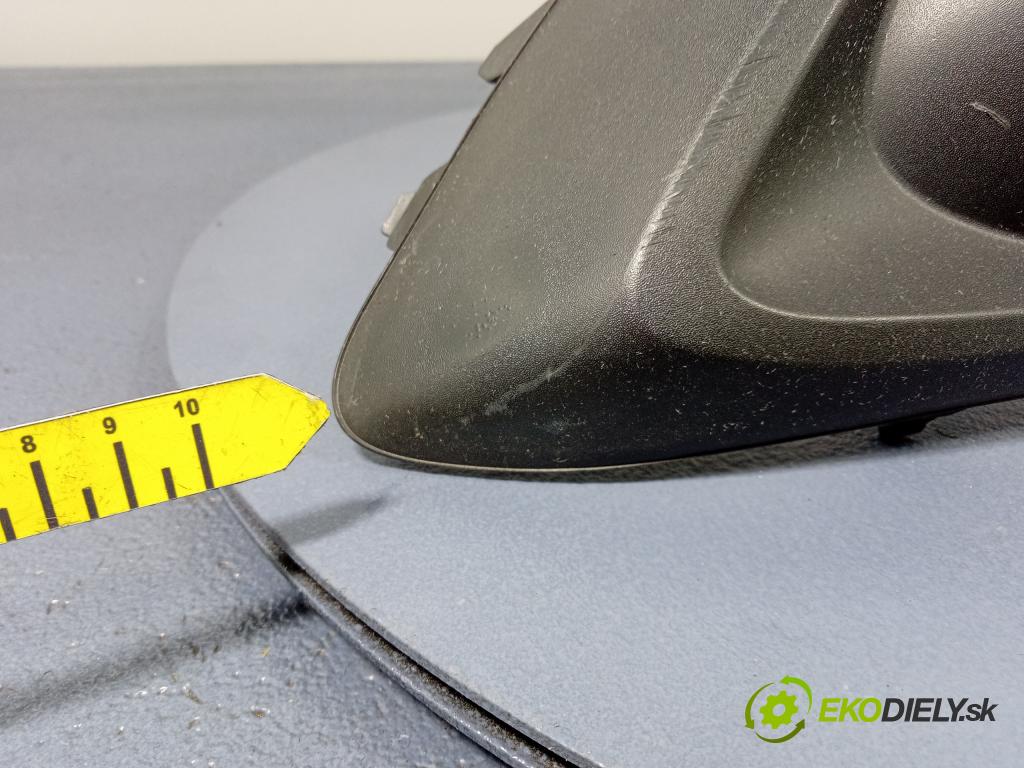 Mazda 3 2015 lišta narazník BJS8-50C11